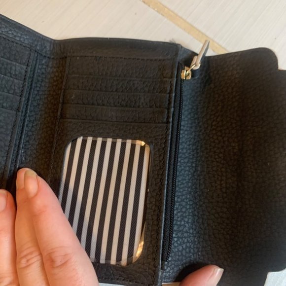 Kate Spade Black Pebble Leather Scallop Trim Wallet Leewood Place Tavy - Picture 12 of 12
